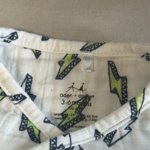 Aden + Anais - muslin cotton White and Green Alligator Footies One Piece - Picture 2 of 3